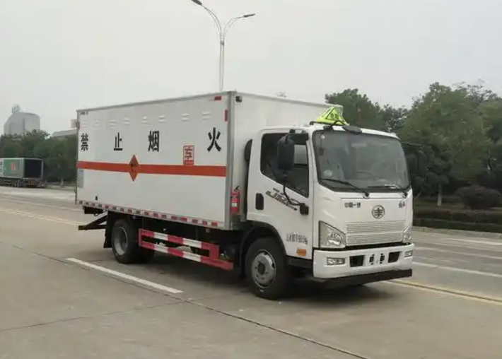 府谷爆破器材运输车可以上高速吗？